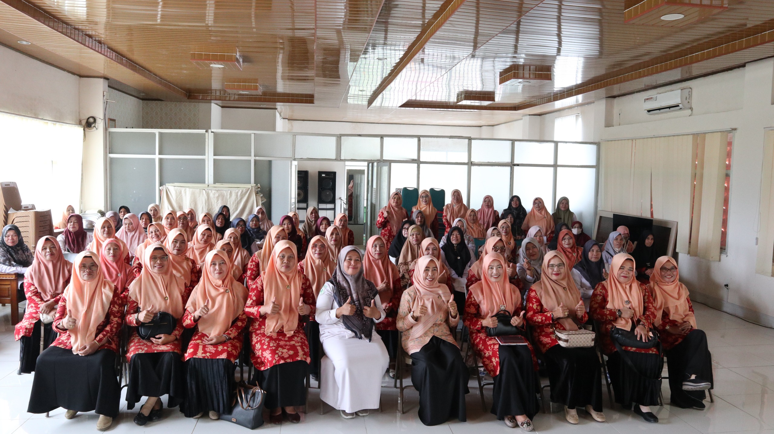 Wujudkan Peran Strategis Ketahanan Keluarga, DWP Kemenag Kerinci Gelar Sosialisasi Kanker Payudara