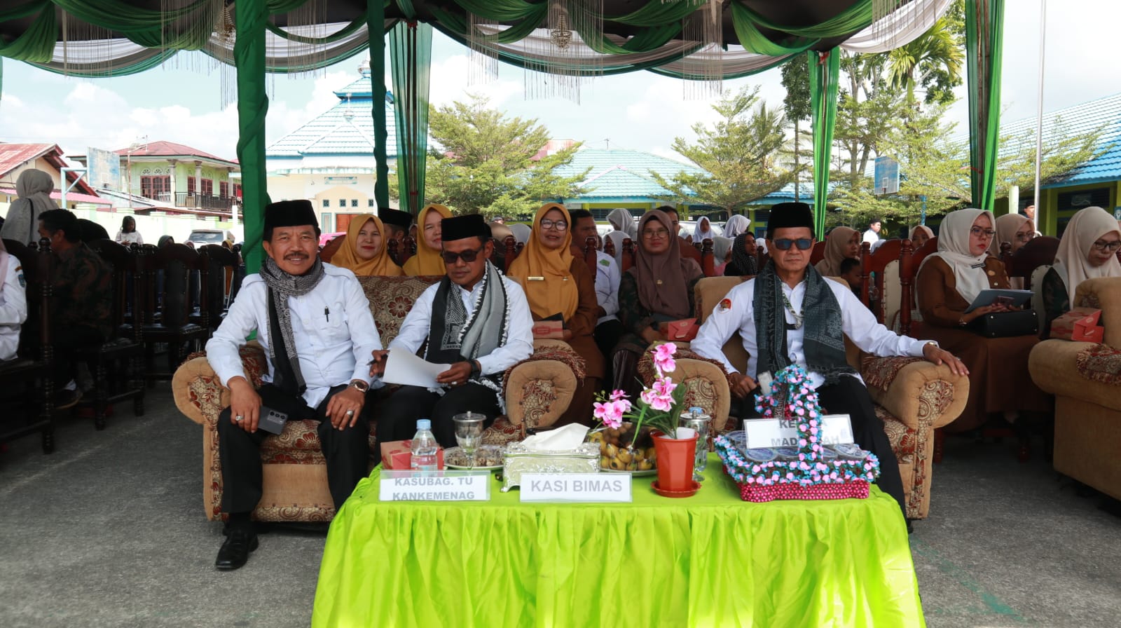 Wakili Kakankemenag Kerinci, Kasubbag TU Resmi Buka Pentas Seni dan Expo Ke-6 MTsN 2 Kerinci